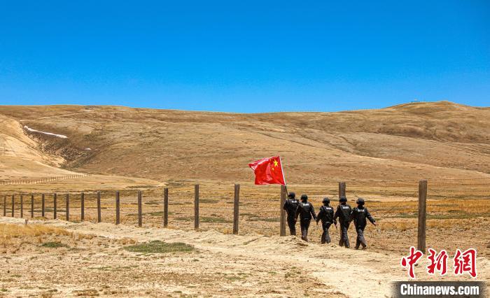 【十年@每一個奮斗的你】海拔5300米！看西藏亞熱邊境派出所的“追風”人