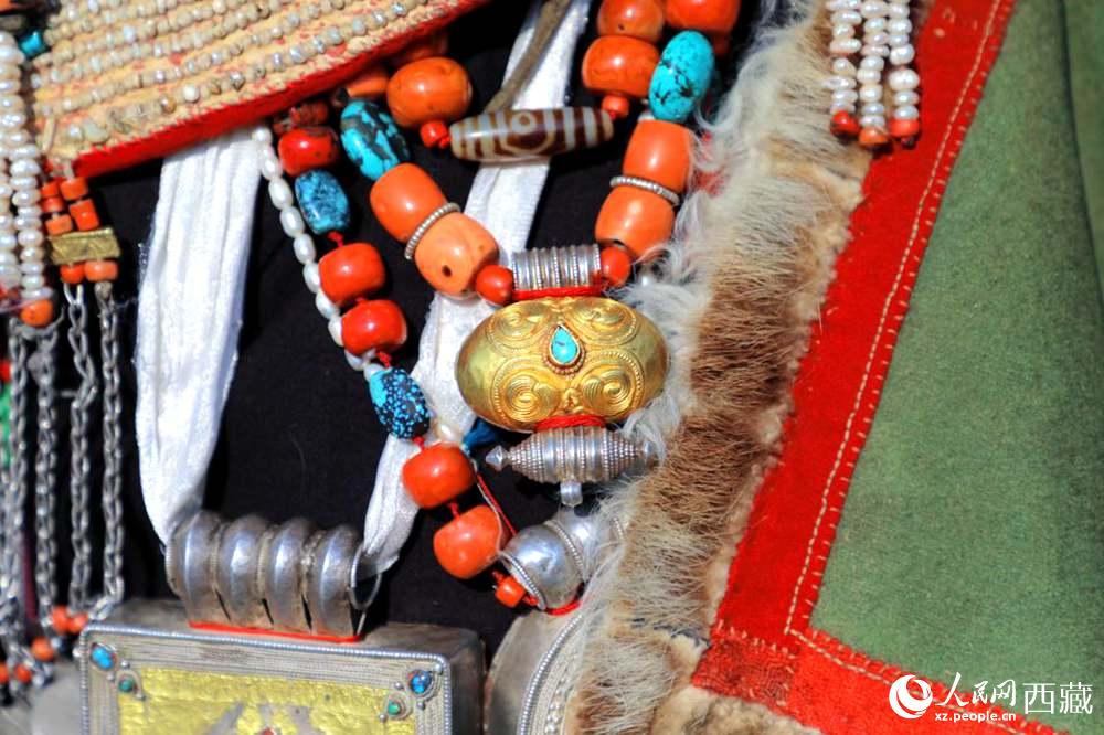 精美的配飾。人民網(wǎng) 李海霞攝