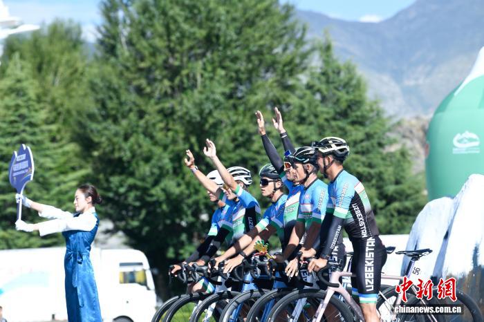 中國西藏第六屆跨喜馬拉雅自行車賽：騎行最美公路環(huán)抱喜馬拉雅