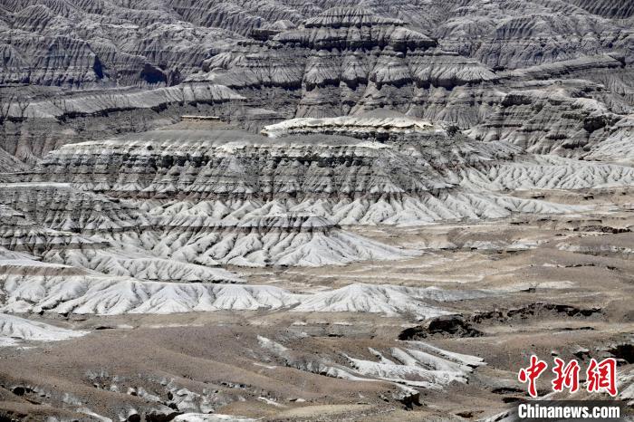 4月5日，西藏阿里札達土林。　李林 攝